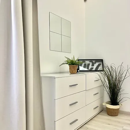 Bond Location Air Conditioned * Bratislava