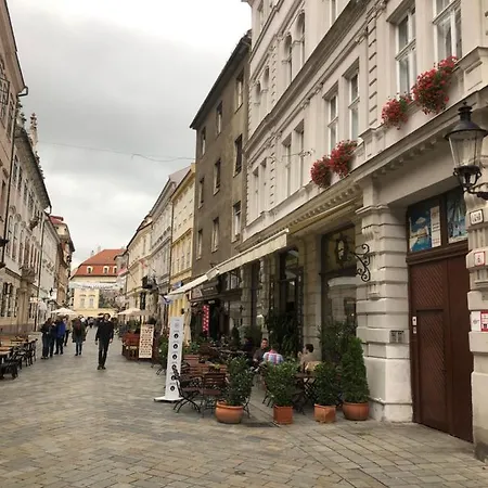 Bond Location Air Conditioned *