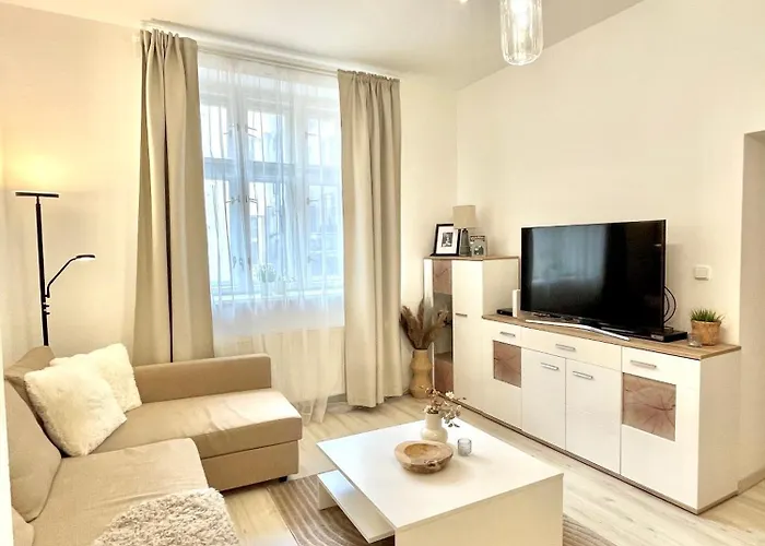 Bond Location Air Conditioned *