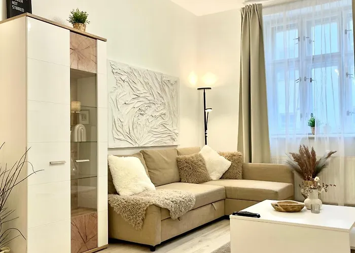 Bond Location Air Conditioned Lejlighed *