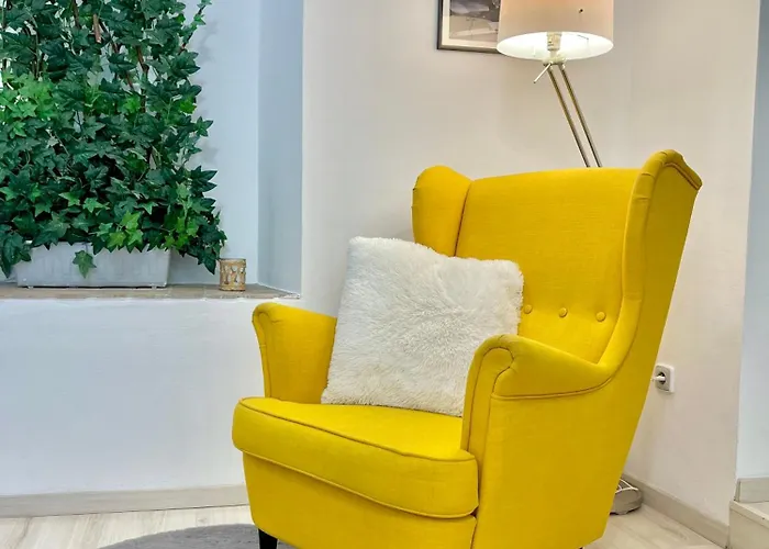 Bond Location Air Conditioned