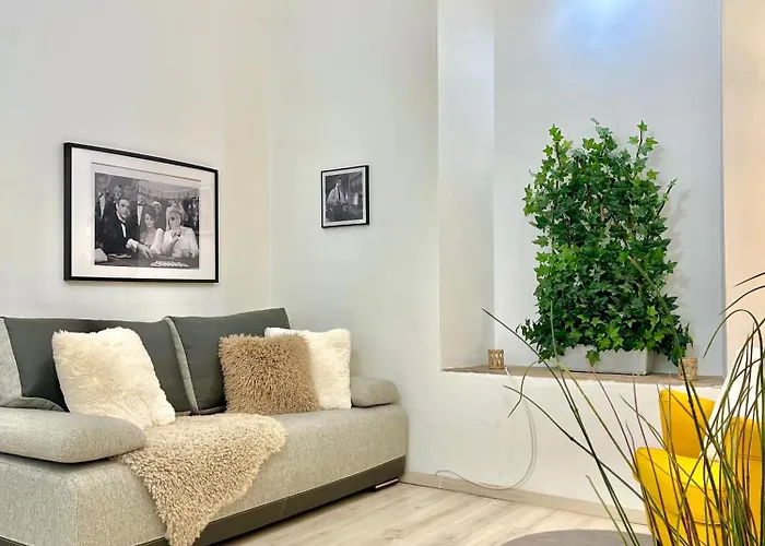 Bond Location Air Conditioned Lejlighed