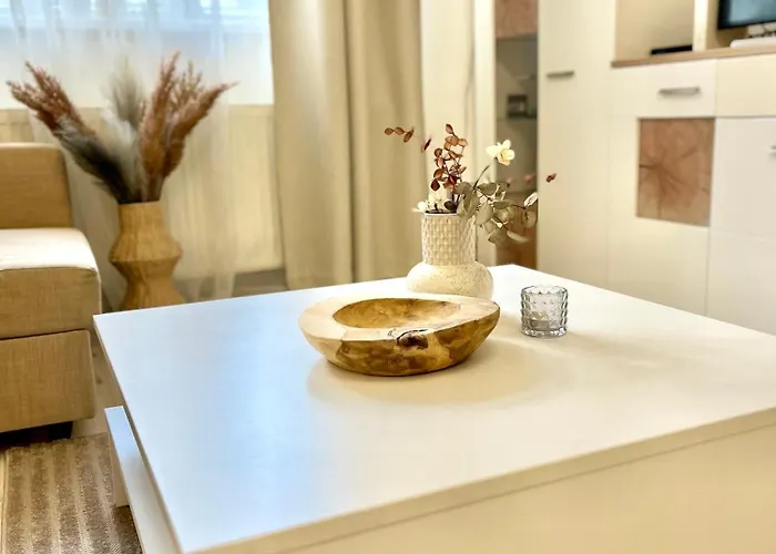 Bond Location Air Conditioned Apartmán